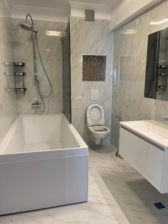 Apart Hotel Victor Mamaia Eksteriør billede